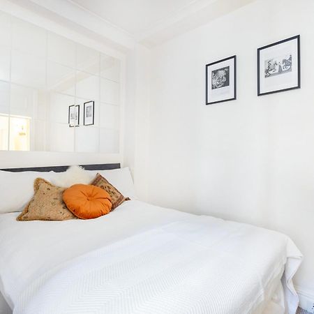 Executive Knightsbridge Apartment Londra Exterior foto