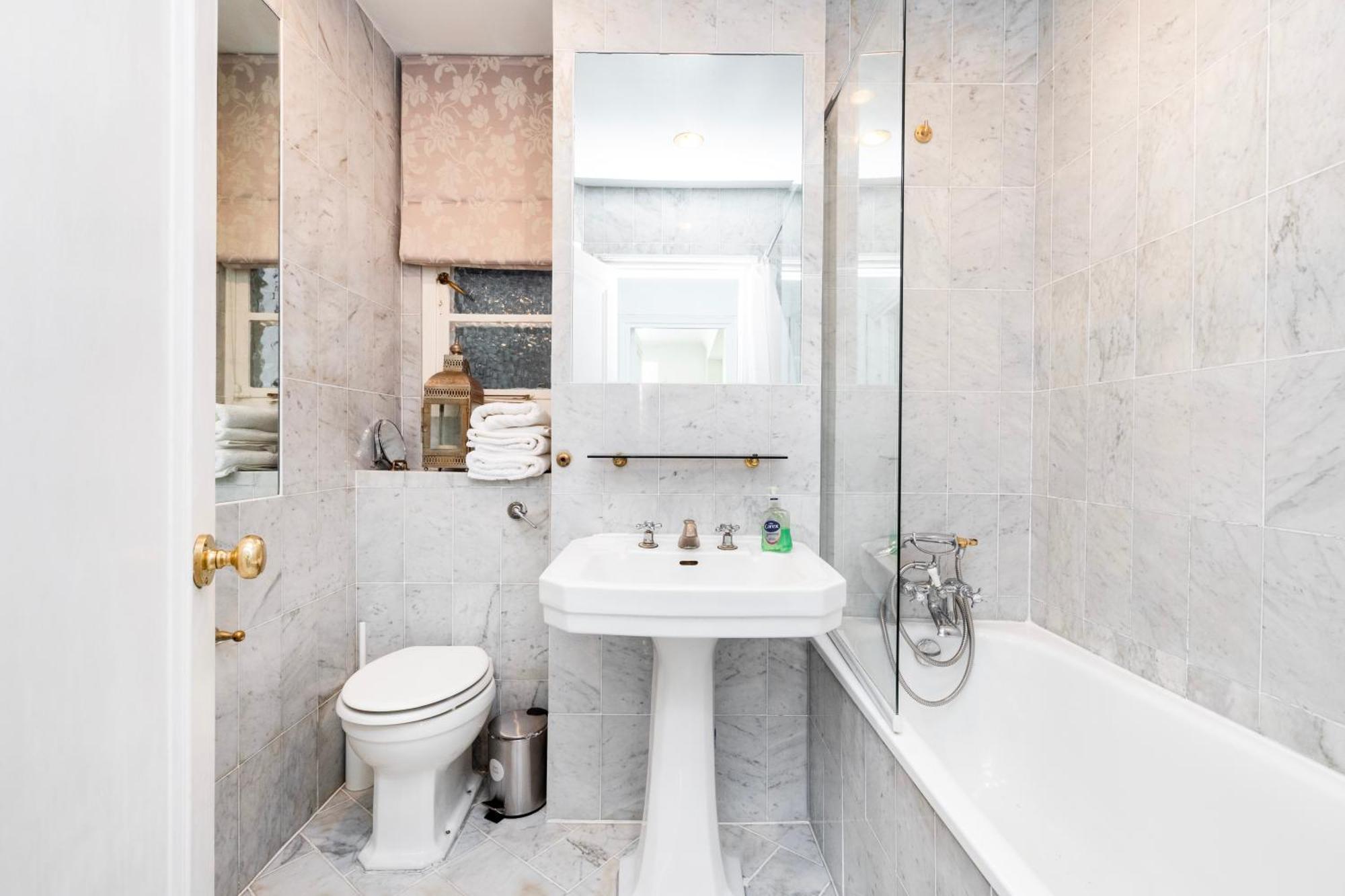 Executive Knightsbridge Apartment Londra Exterior foto